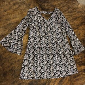 Signature by Robbie Bee Black, White and Red Floral Dress